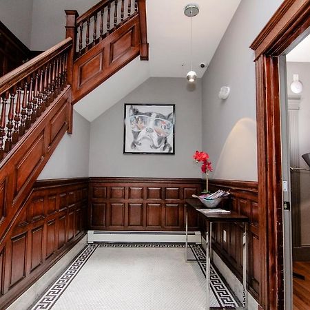 A Stylish Stay W/ A Queen Bed, Heated Floors.. #37 Brookline Luaran gambar