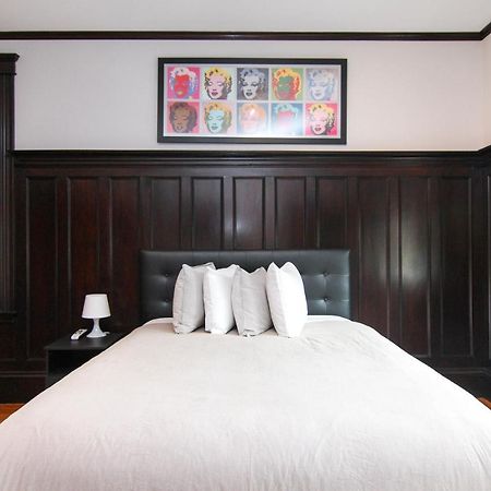 A Stylish Stay W/ A Queen Bed, Heated Floors.. #37 Brookline Luaran gambar