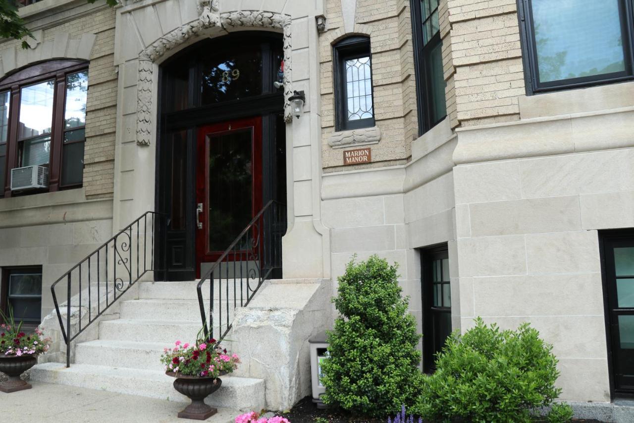 A Stylish Stay W/ A Queen Bed, Heated Floors.. #37 Brookline Luaran gambar